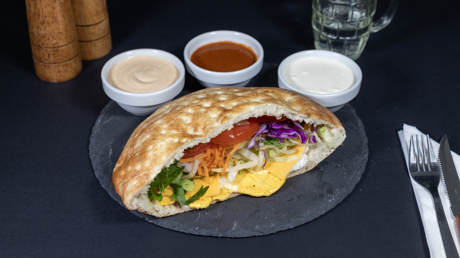 Kebab vegetal cu cașcaval și ou (300g)